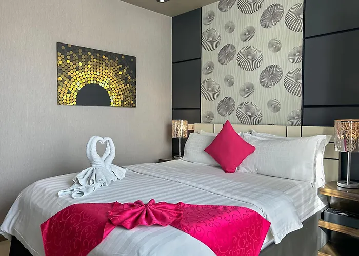 Eloisa Royal Suites