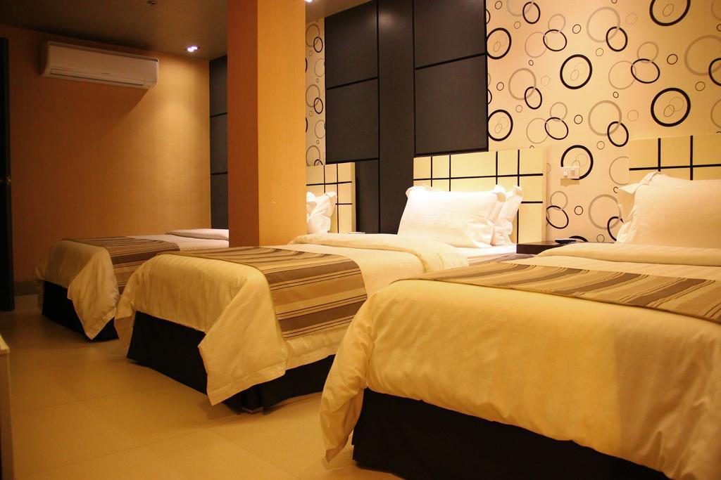 Eloisa Royal Hotel 3*